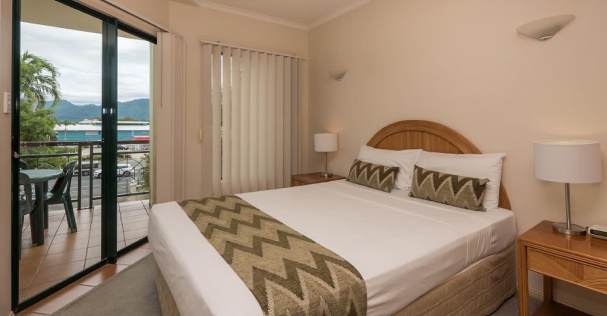 Tropic Towers Apartments Cairns Ngoại thất bức ảnh