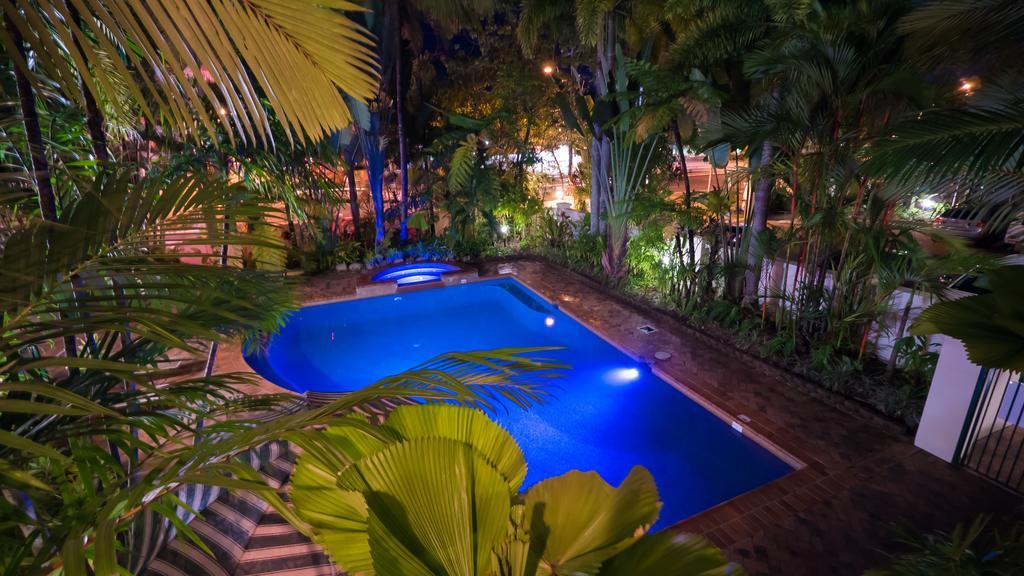 Tropic Towers Apartments Cairns Ngoại thất bức ảnh